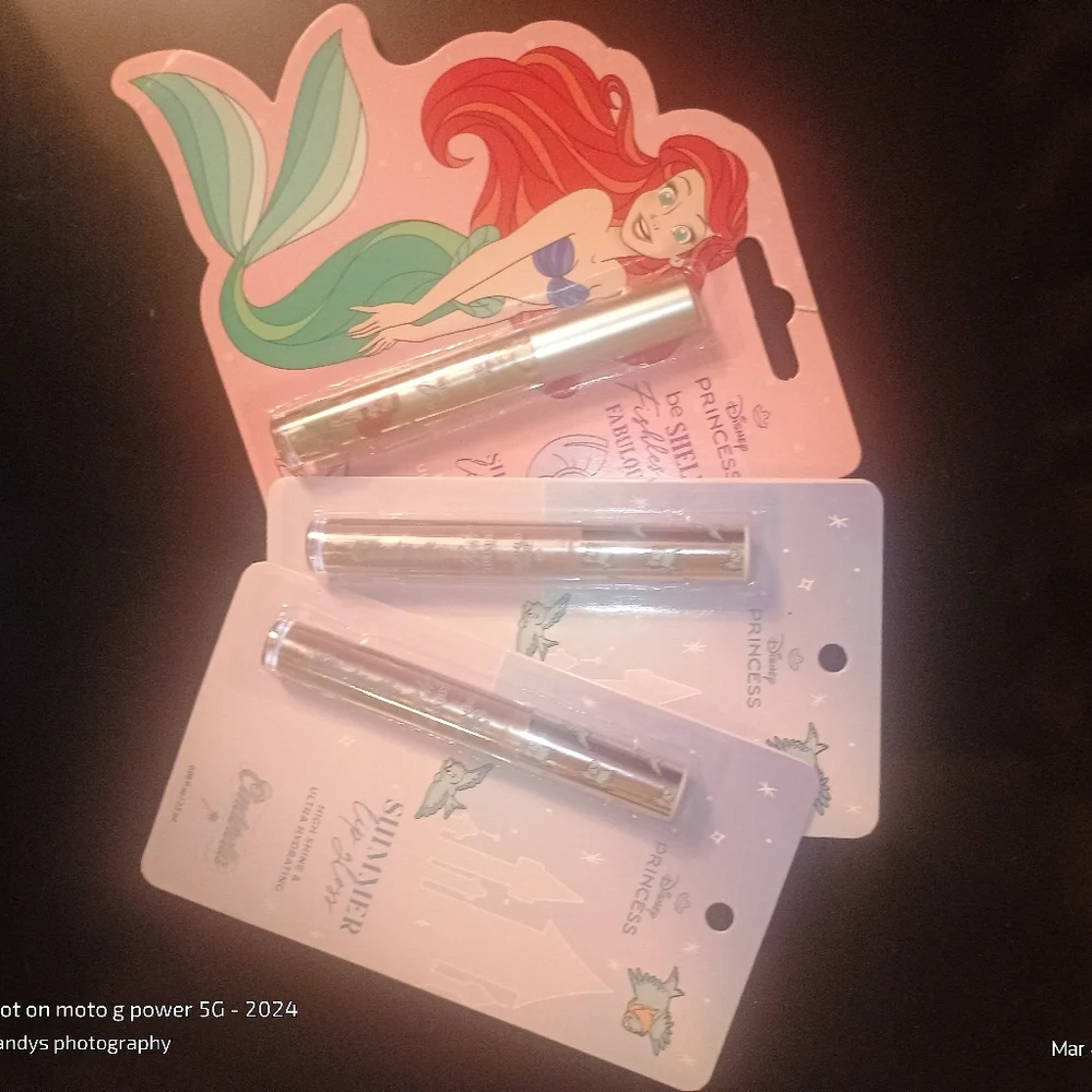 Disney Princess Shimmer Lip Gloss Set.Of 3 Pink and Gold Ariel Cinderella